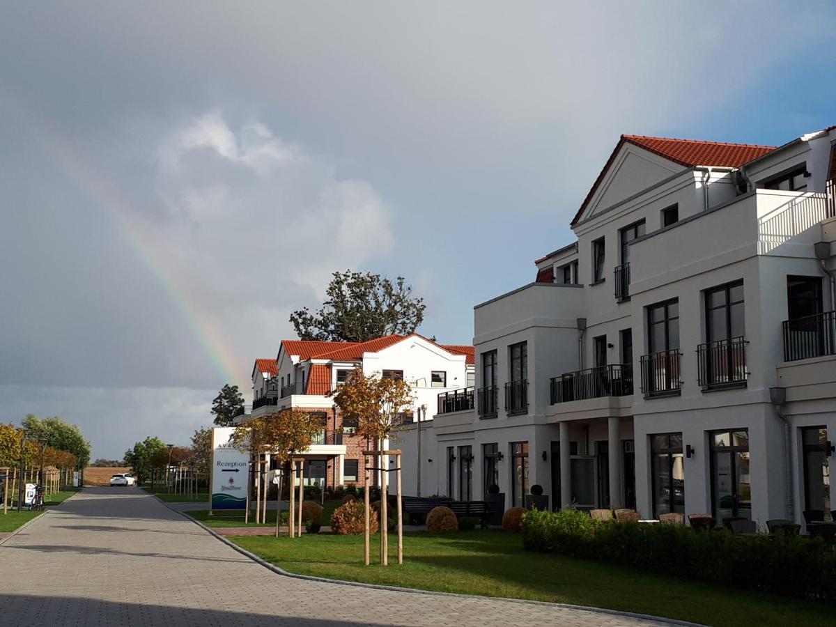 Avalon Hotel Bellevue Fehmarn Exterior photo